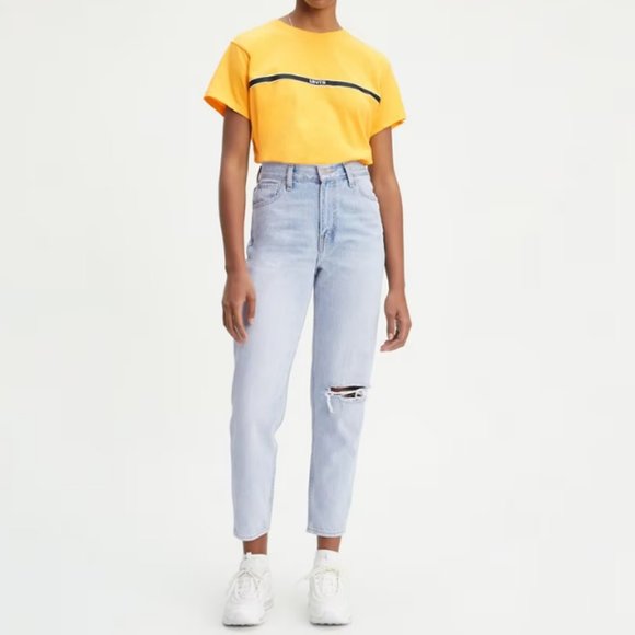 Levi's Light Wash Mom Jean Size 28 - Picture 1 of 14